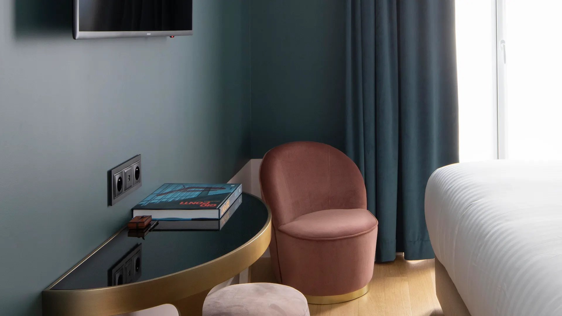 Parisianer Hotel